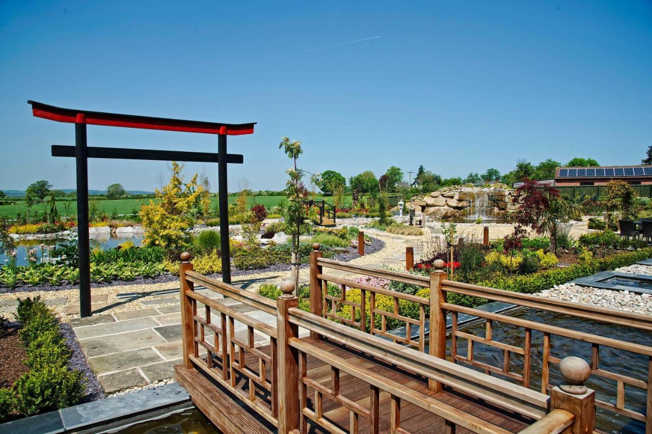 Grosvenor Pulford Hotel & Spa Экстерьер фото
