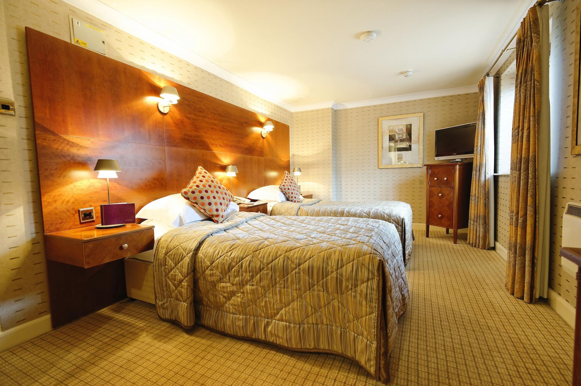 Grosvenor Pulford Hotel & Spa Экстерьер фото