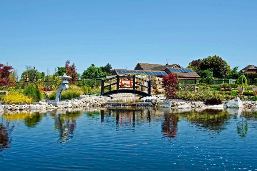 Grosvenor Pulford Hotel & Spa Экстерьер фото