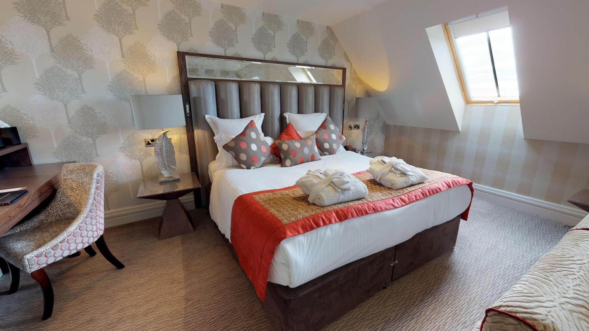 Grosvenor Pulford Hotel & Spa Экстерьер фото